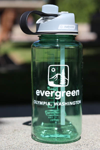 Water Bottle: 32oz Nalgene Multi-drink Green (sku 10805244)